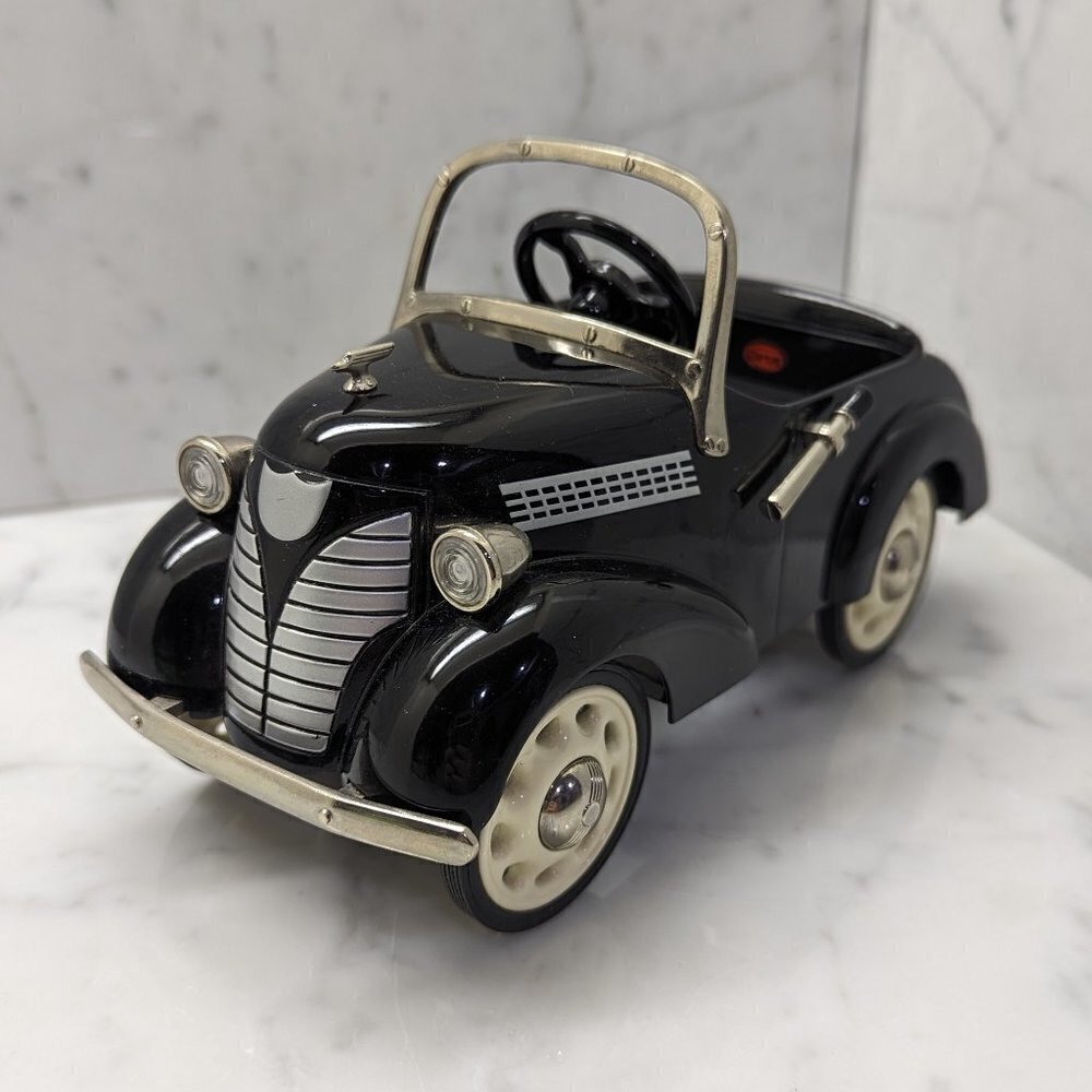 Hallmark Kiddie Car Classics 1996 black 1937 Garton Ford Pedal Car #19929/24500